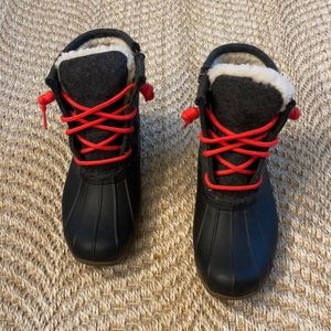 Sherry Sherpa lined winter boots size 6